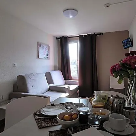 Le Pelerin Apartahotel 4*