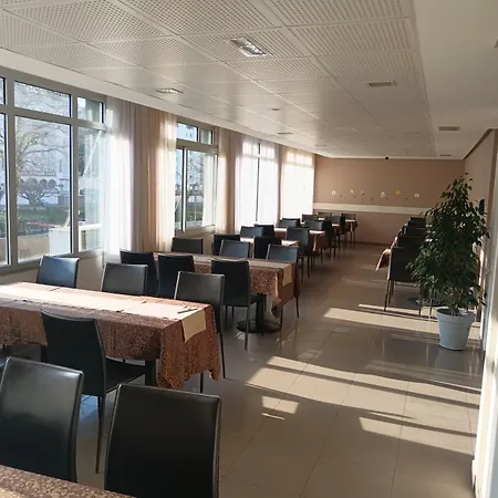 Le Pelerin Aparthotel Lurdy