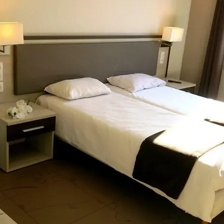 Le Pelerin Aparthotel 4*