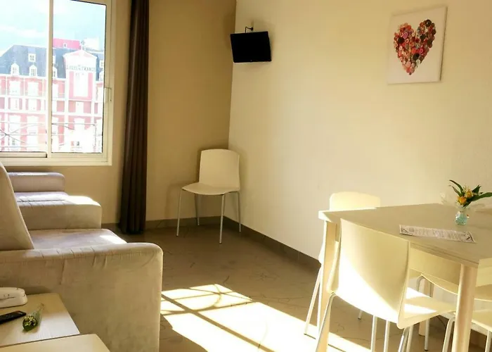 朝圣者公寓式酒店 4*